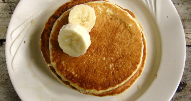 Banana_on_pancake