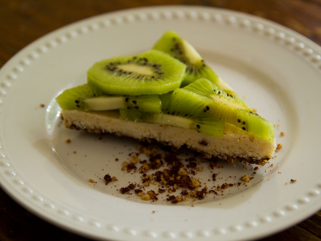 vegan-lemon-and-kiwi-cheese-cake-01